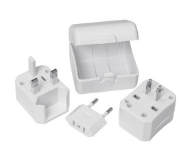 Adaptateur pour voyage Peru